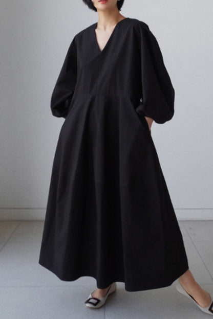 Sophisticated Dress with a Clean Classic Look