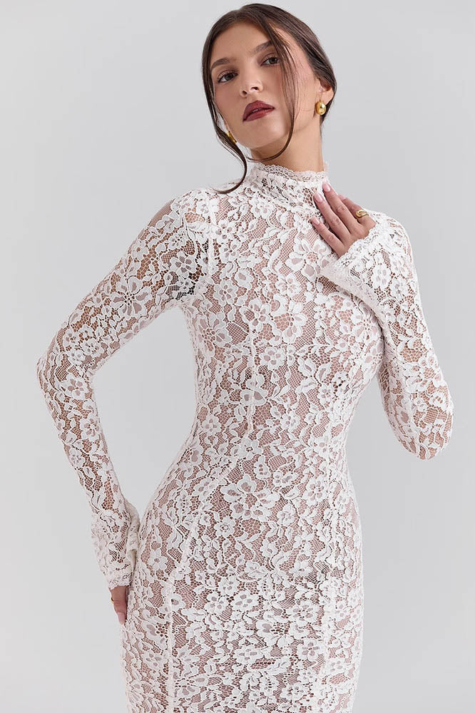 Sophisticated Dress with a Clean Classic Look