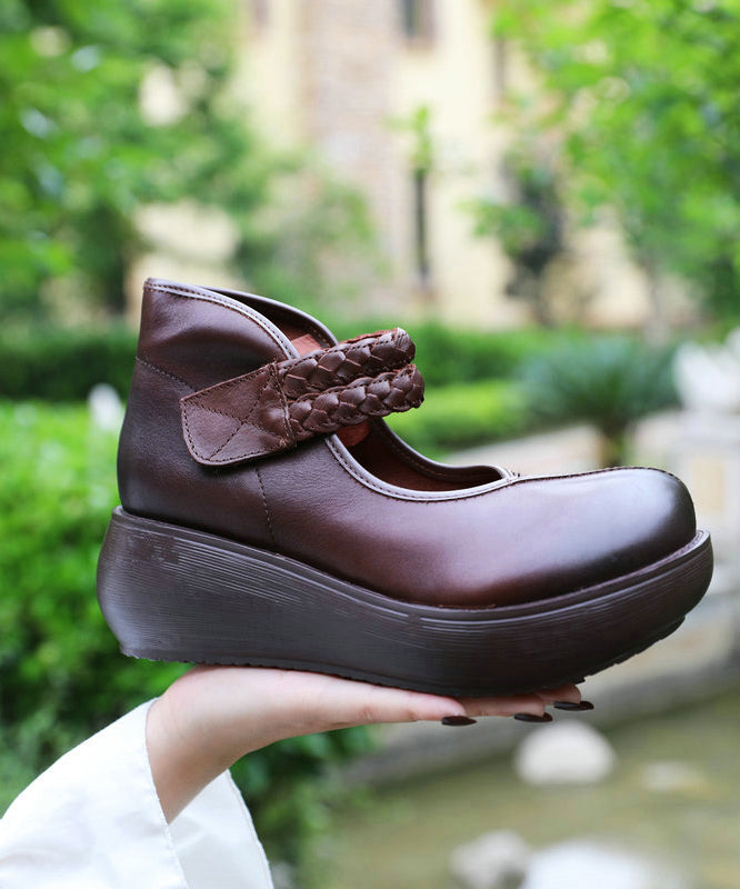 Beautifully Finished Boots in a Timeless Design