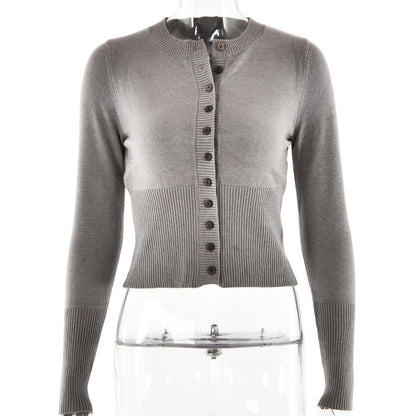 Effortlessly Elegant Cardigan with a Timeless Design
