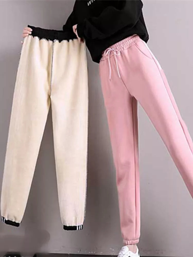 Classic Vintage Pants with a Flattering Fit