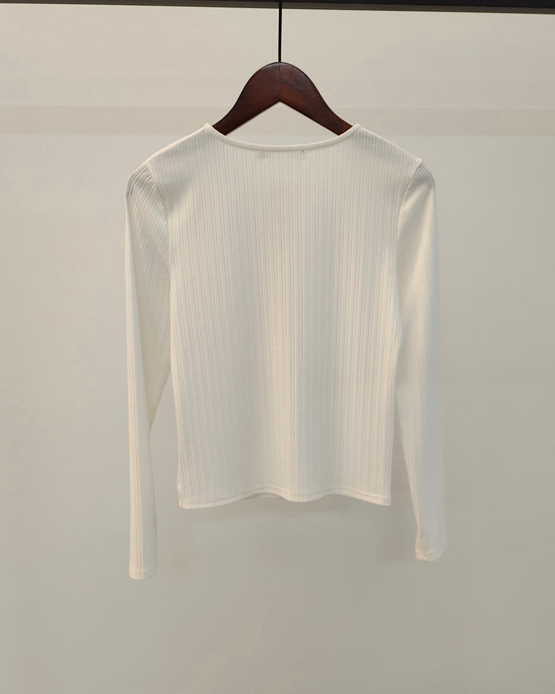 Gracefully Styled Sweater for Any Occasion