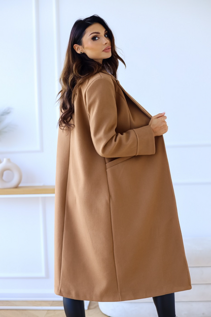Gracefully Styled Coat for Any Occasion