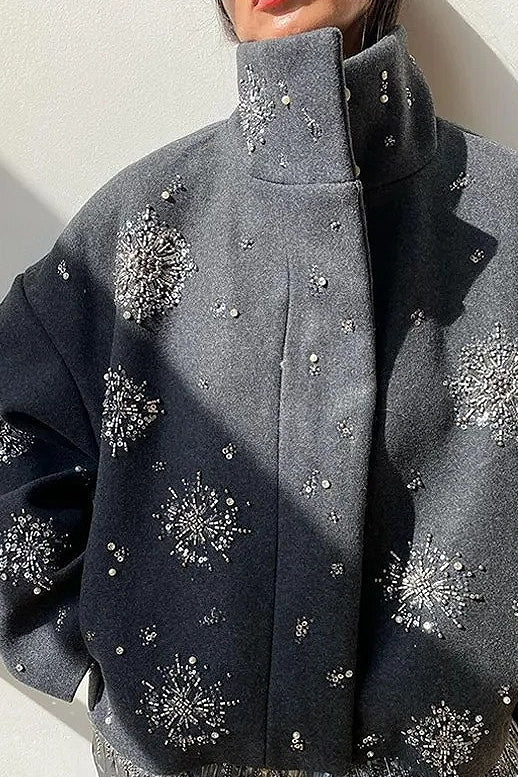 Elegantly Styled Coat for Everyday Wear