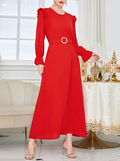 Well Tailored Dress with a Graceful Silhouette