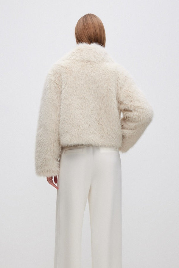 Classic Vintage & Enduringly Stylish Coat