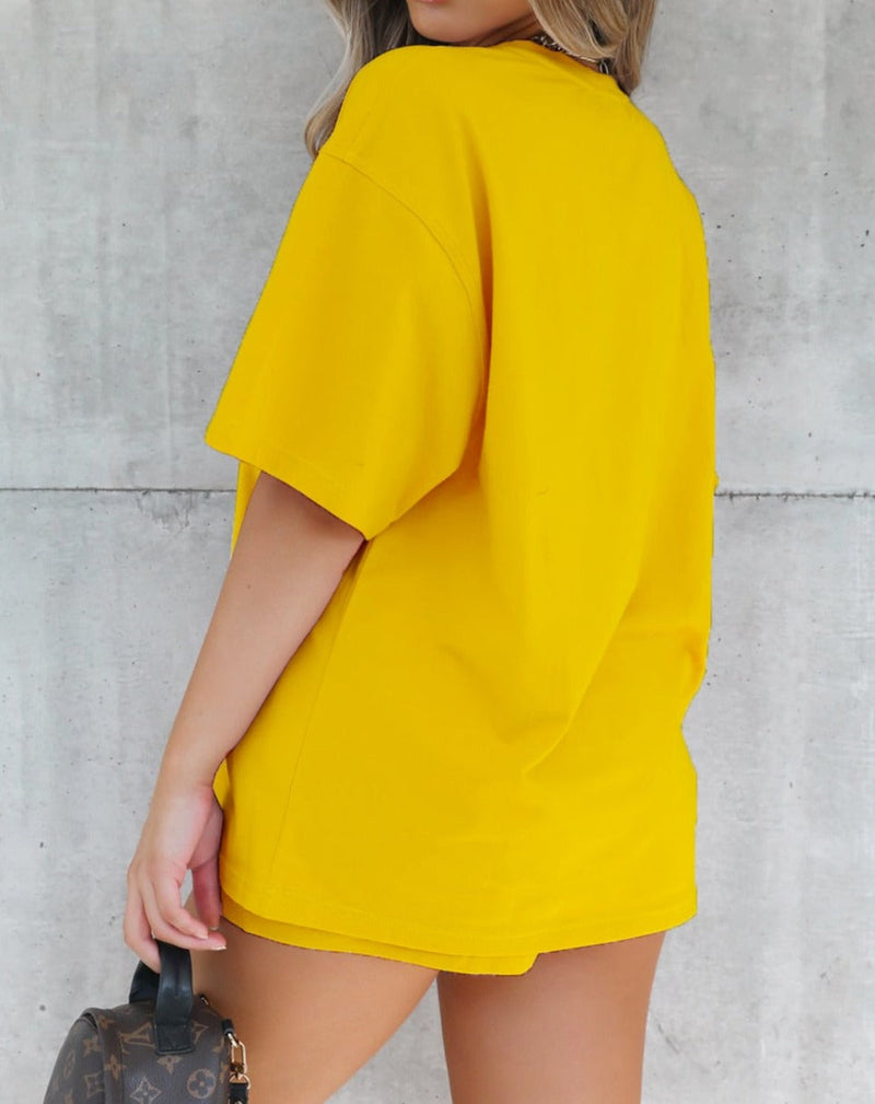 Beautifully Crafted T-Shirt in a Classic Style