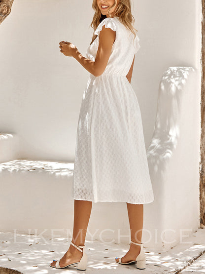 Effortlessly Elegant Dress with a Timeless Design