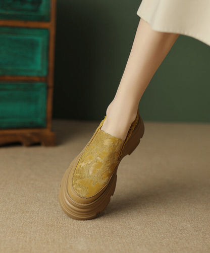 Classic Vintage Shoes with a Flattering Fit