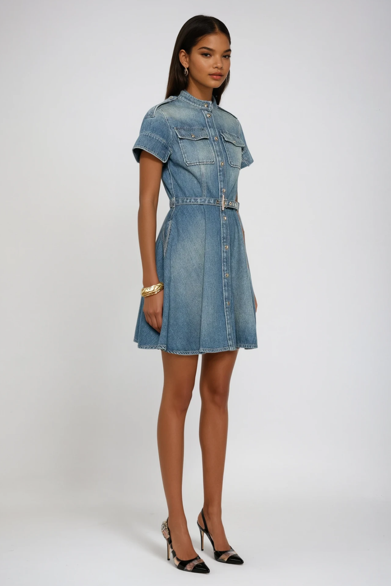 Polished Dress with an Effortless Classic Look