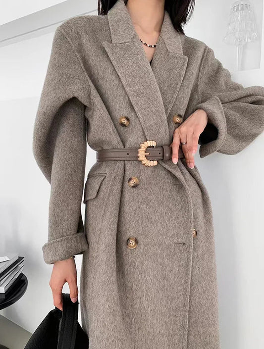 Elegantly Styled Coat for Everyday Wear