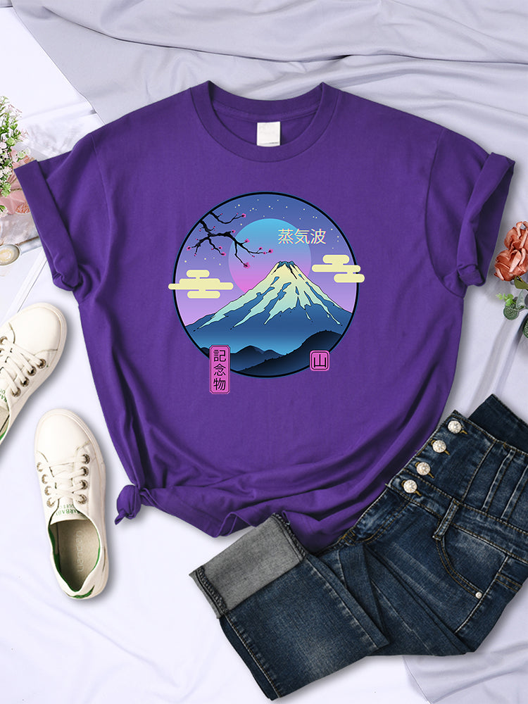Beautifully Finished T-Shirt in a Timeless Design