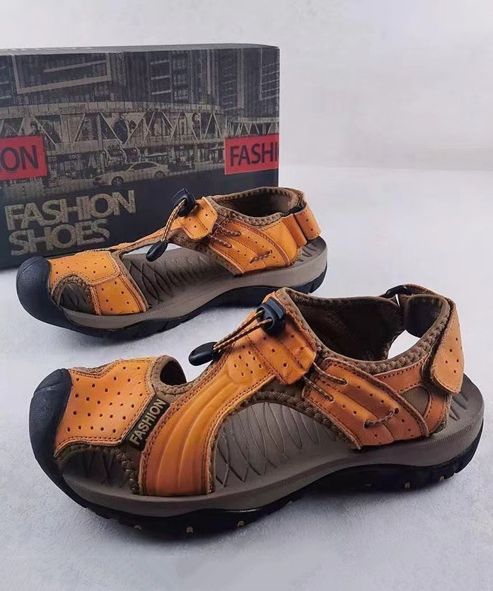 Effortlessly Elegant Sandals with a Timeless Design