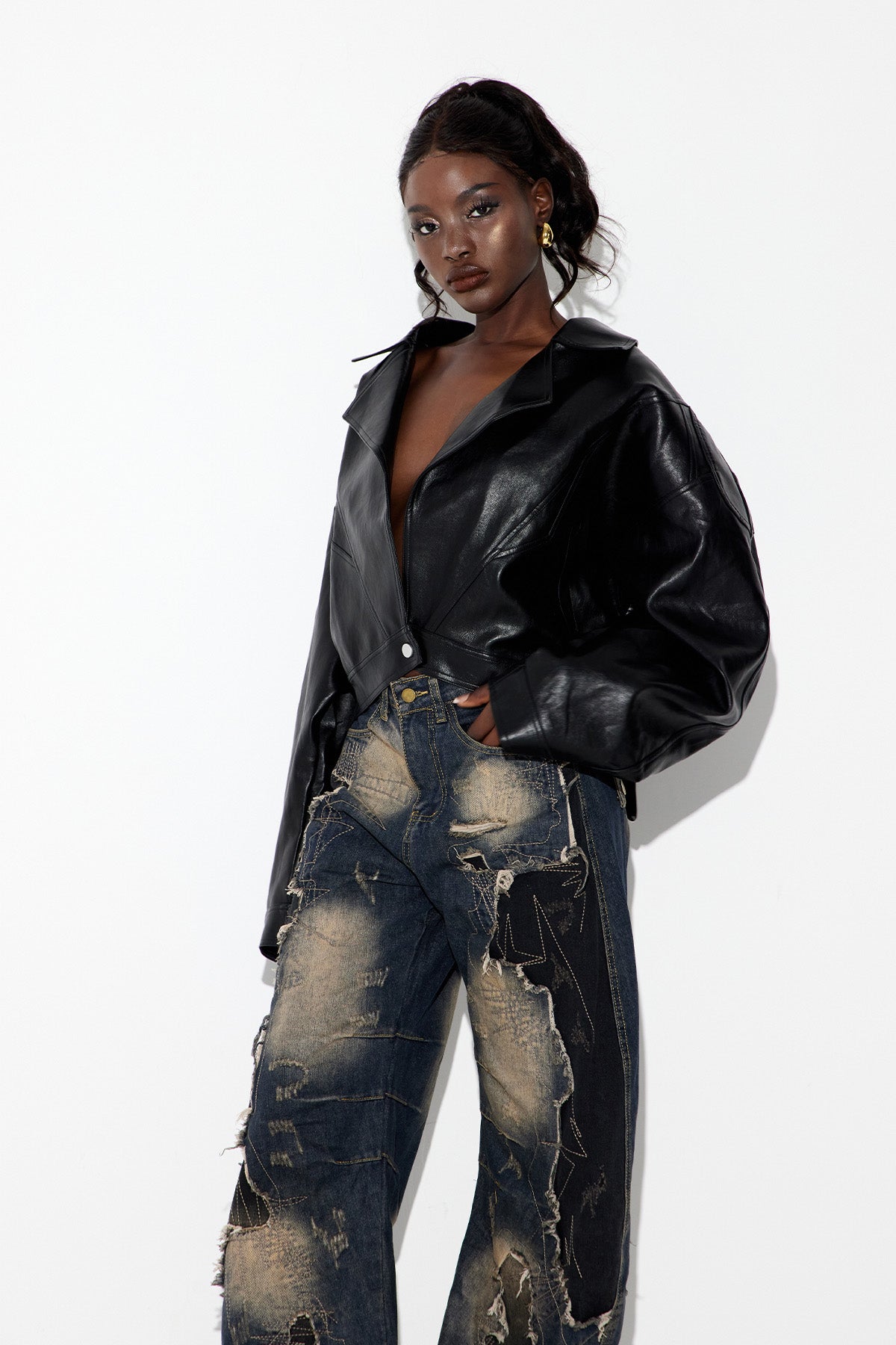 Effortlessly Elegant Jacket with a Timeless Design