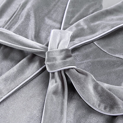 Effortlessly Elegant Garment with a Timeless Design