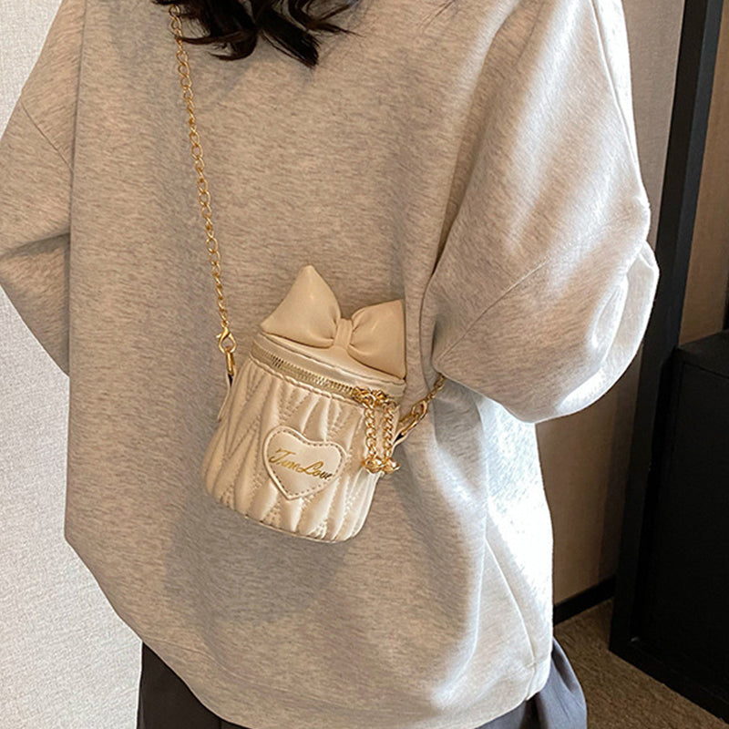 Effortlessly Elegant Bag with a Timeless Design