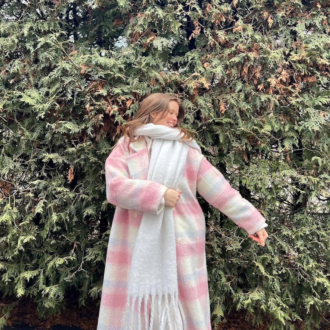 Beautifully Finished Coat in a Timeless Design