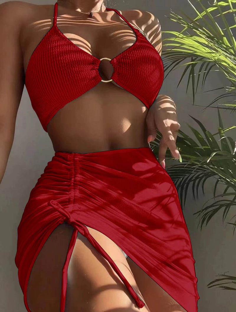 Effortlessly Elegant Bikini with a Timeless Design