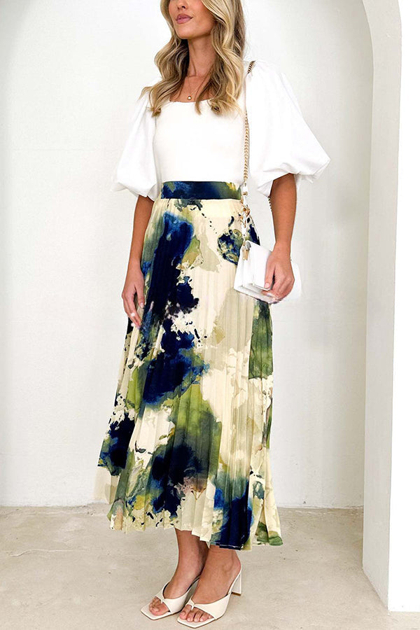 Effortlessly Elegant Garment with a Timeless Design