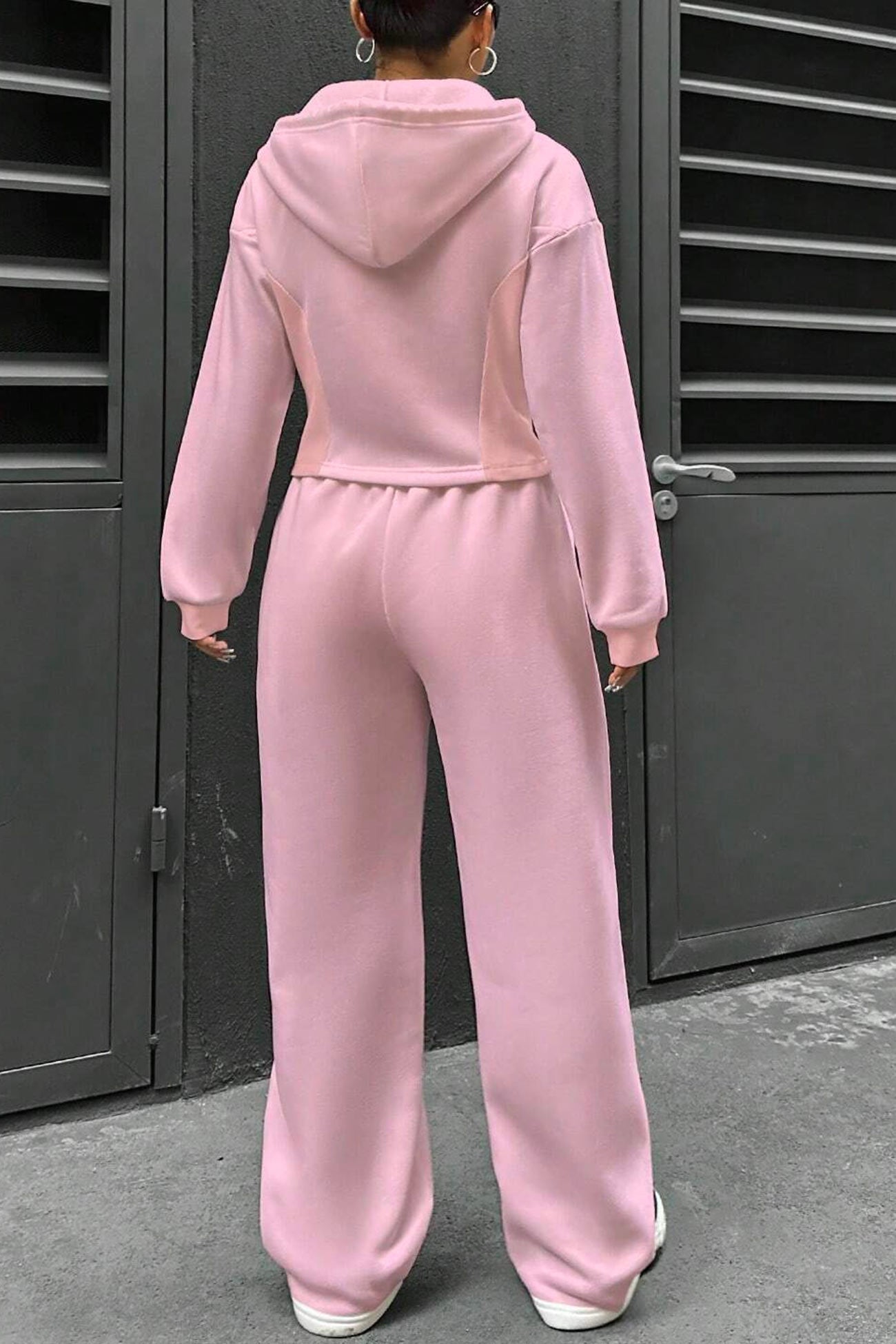 Beautifully Finished Pants in a Timeless Design
