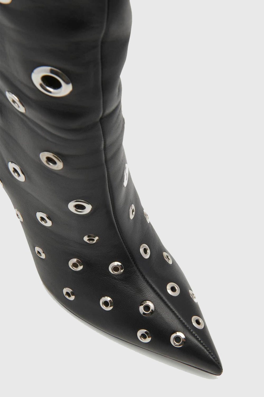 Beautifully Crafted Boots in a Classic Style