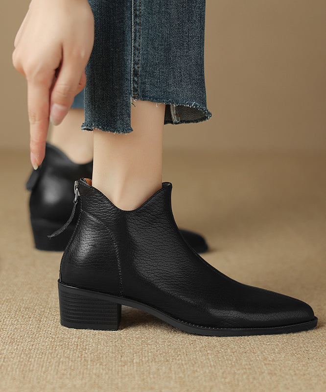 Beautifully Finished Boots in a Timeless Design