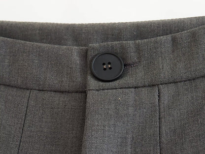 Beautifully Crafted Pants in a Classic Style