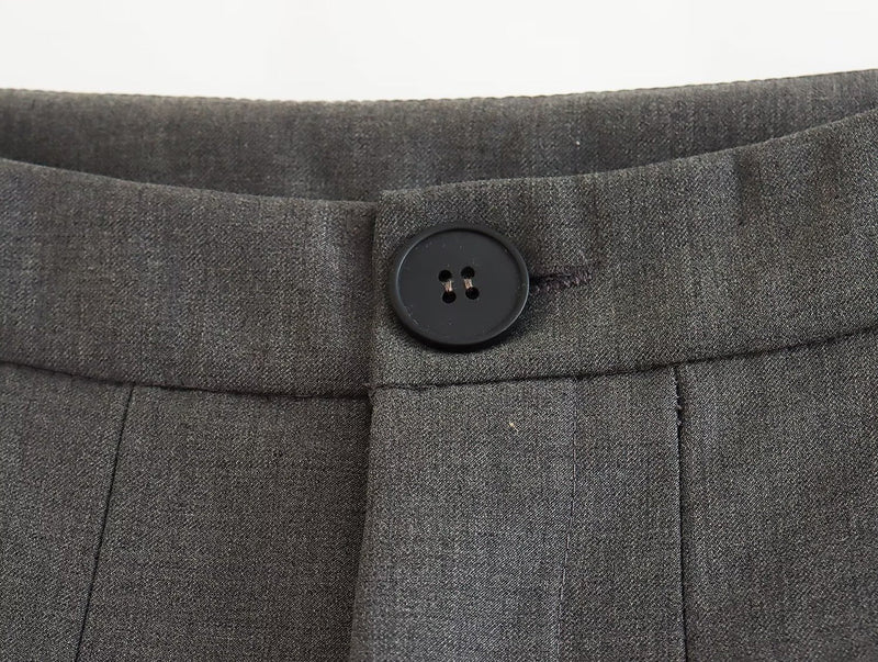 Beautifully Crafted Pants in a Classic Style