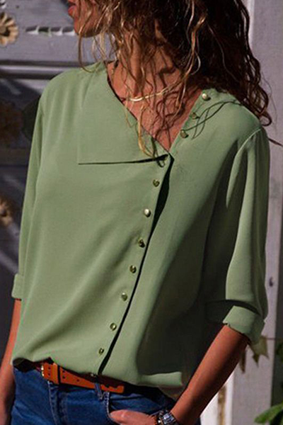 Beautifully Finished Top in a Timeless Design