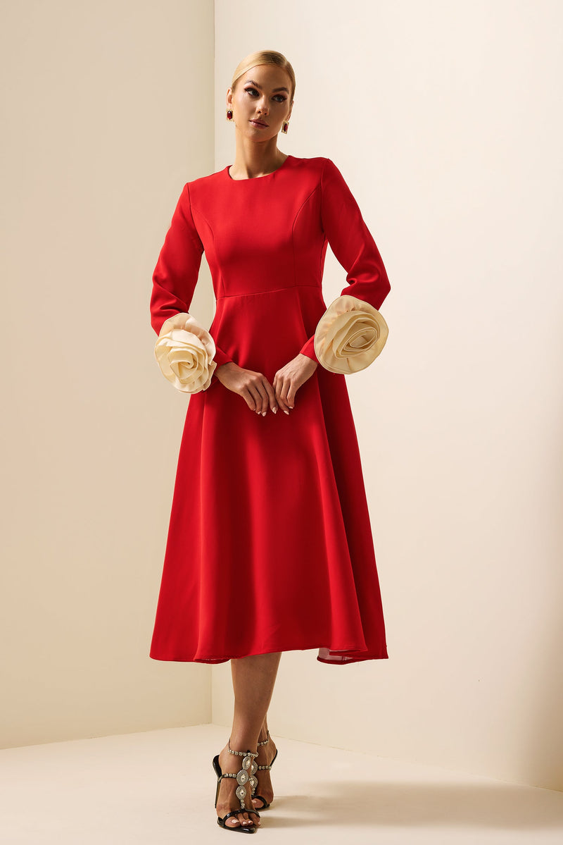 Effortlessly Elegant Dress with a Timeless Design
