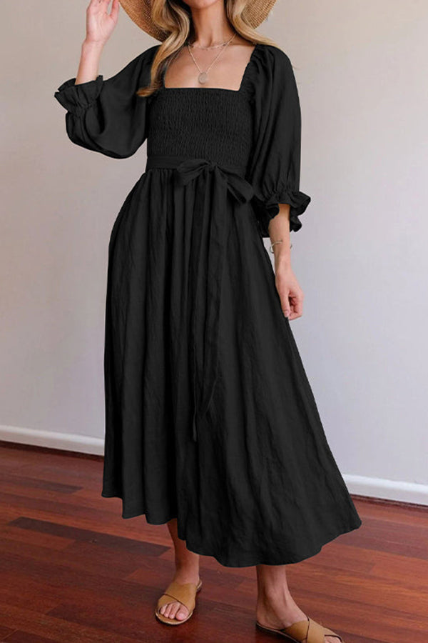 Well Tailored Dress with a Graceful Silhouette