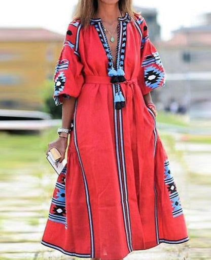 Classic Vintage Dress with a Flattering Fit