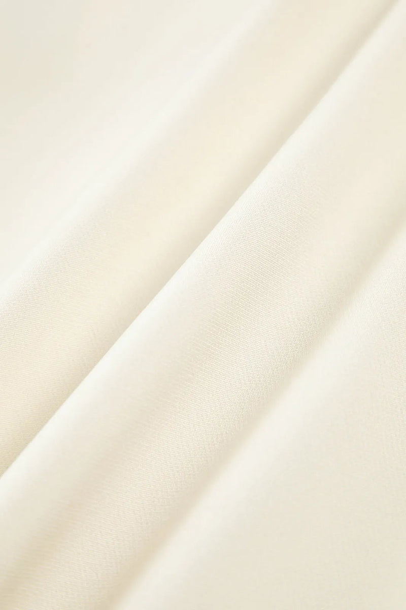 Well Tailored Pants with a Graceful Silhouette