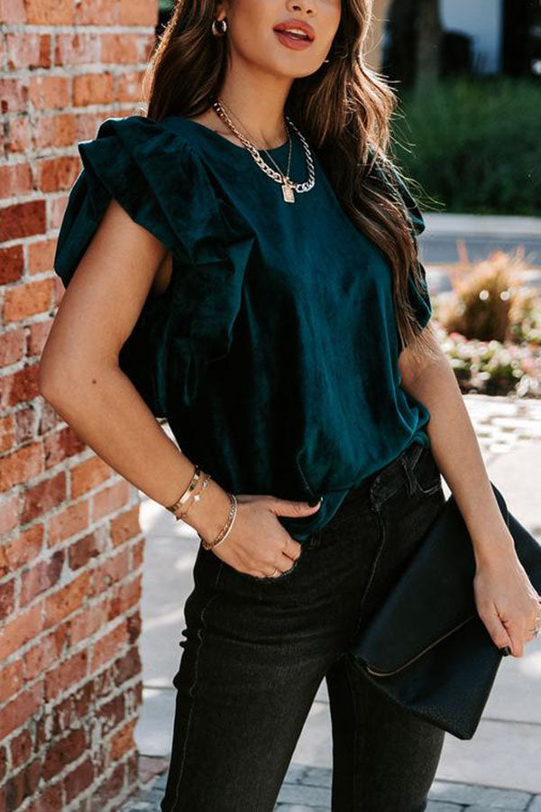 Polished Top with an Effortless Classic Look