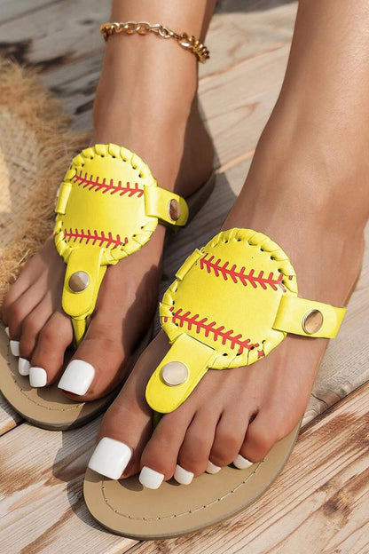 Polished Sandals with an Effortless Classic Look
