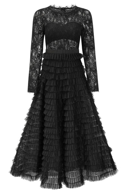 Beautifully Crafted Dress in a Classic Style