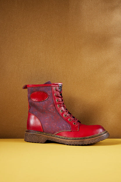 Classic Vintage Boots with a Flattering Fit