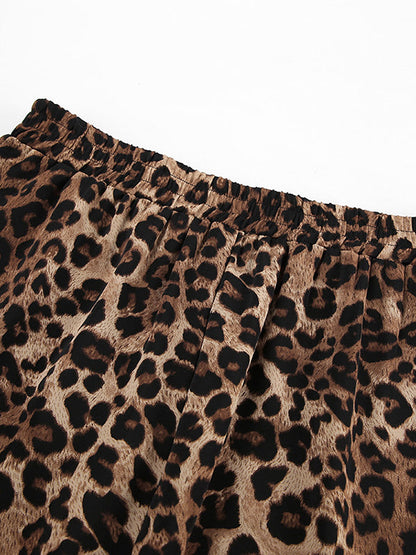 Effortlessly Elegant Trousers with a Timeless Design