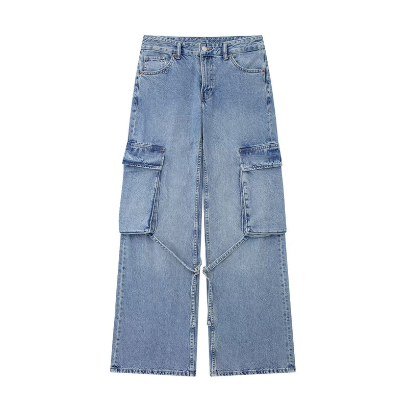 Elegantly Styled Trousers for Everyday Wear