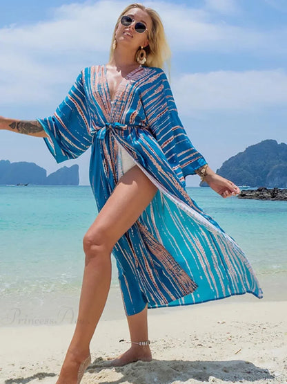 Well Tailored Bikini with a Graceful Silhouette