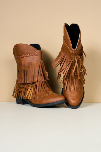 Gracefully Styled Boots for Any Occasion