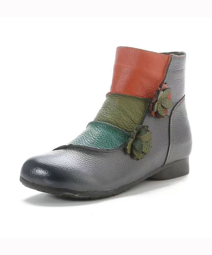 Well Tailored Boots with a Graceful Silhouette
