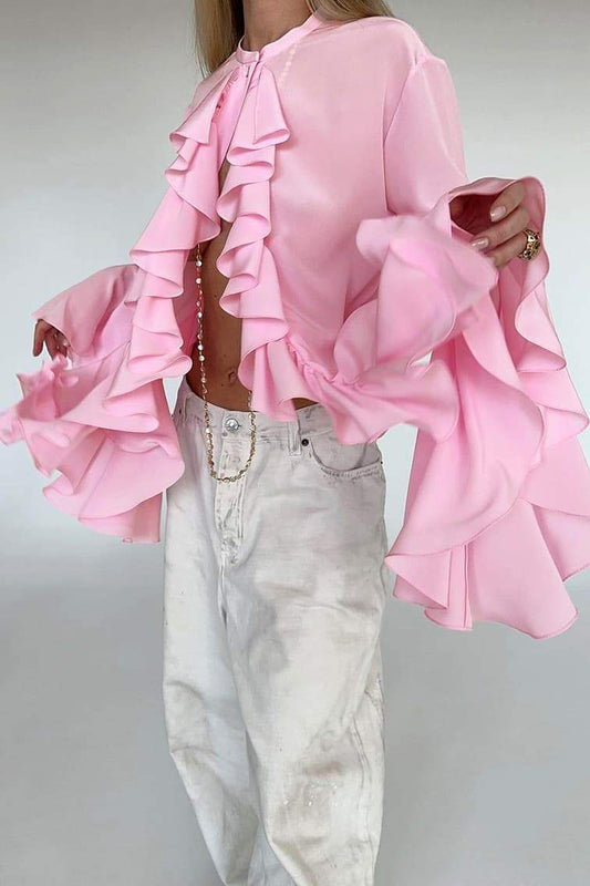 Well Tailored Blouse with a Graceful Silhouette