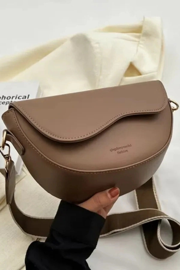 A Vintage Style Bag with Delicate Timeless Details
