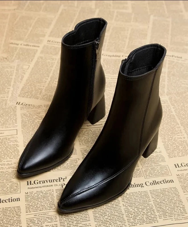 Well Tailored Boots with a Graceful Silhouette