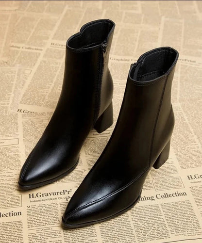 Well Tailored Boots with a Graceful Silhouette