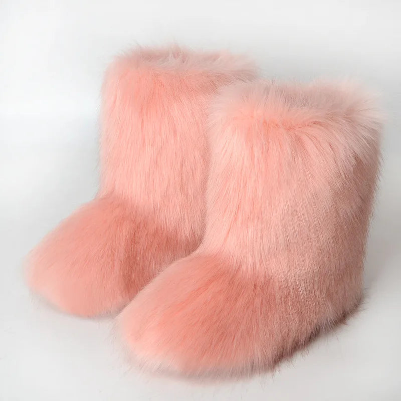 Well Tailored Boots with a Graceful Silhouette