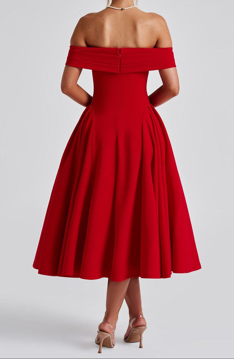 Classic Vintage & Enduringly Stylish Dress