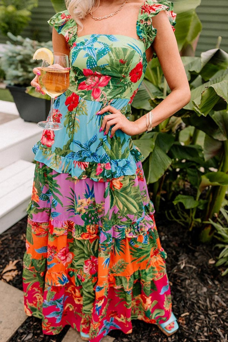 Gracefully Styled Dress for Any Occasion