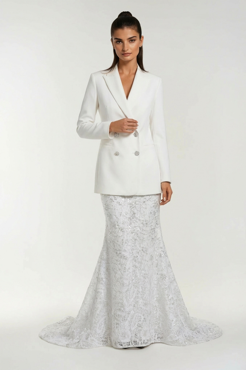 Effortlessly Elegant Garment with a Timeless Design